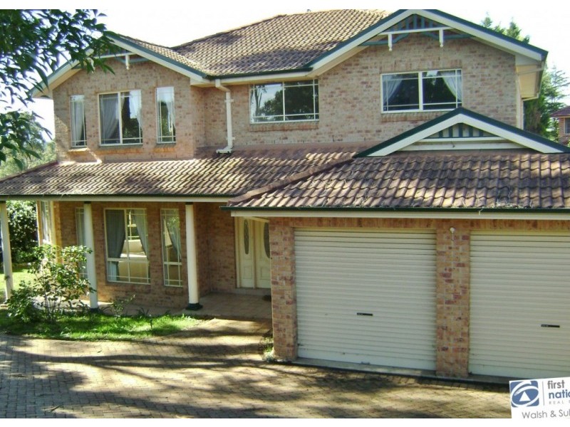 38 POWYS CIRCUIT, Castle Hill NSW 2154