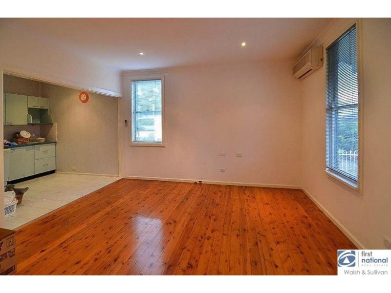 13 HARGRAVE ROAD, Lalor Park NSW 2147