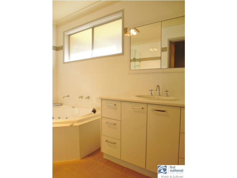 16 PETRINA CRESCENT, Baulkham Hills NSW 2153