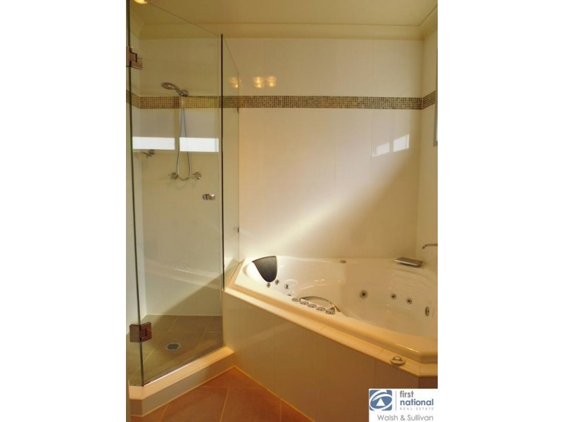 16 PETRINA CRESCENT, Baulkham Hills NSW 2153