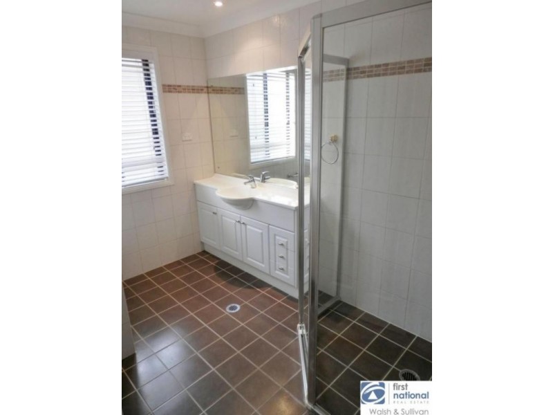 25 KENTWELL CRESCENT, Stanhope Gardens NSW 2768