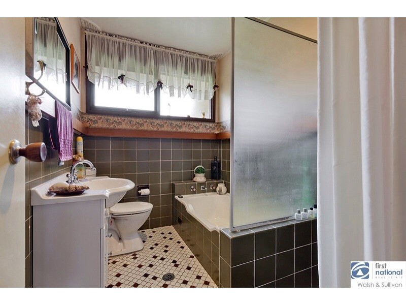 8 WISEMAN ROAD, Castle Hill NSW 2154