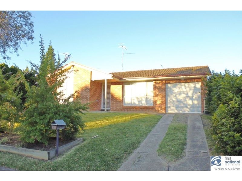 5 DORRIE PLACE, Quakers Hill NSW 2763