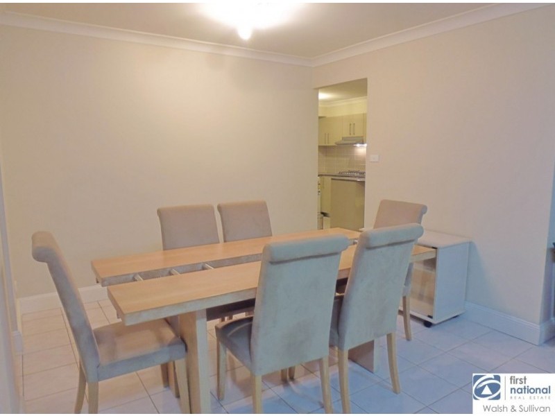 5 DORRIE PLACE, Quakers Hill NSW 2763