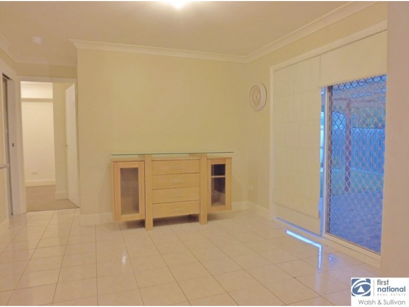 5 DORRIE PLACE, Quakers Hill NSW 2763