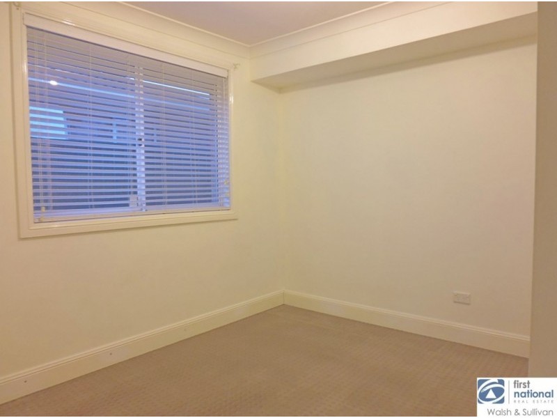 5 DORRIE PLACE, Quakers Hill NSW 2763