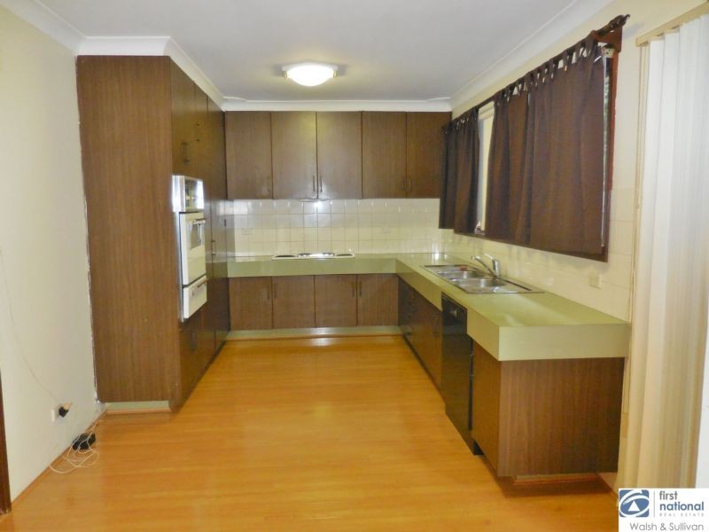 8 DRAYTON AVENUE, Castle Hill NSW 2154