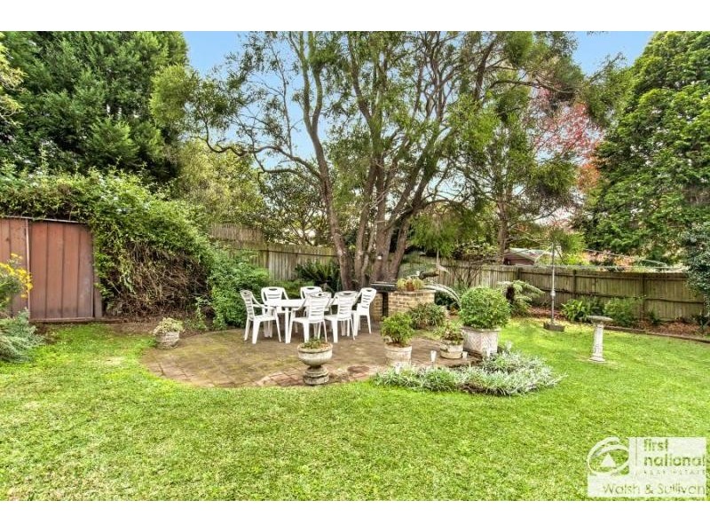 8 DRAYTON AVENUE, Castle Hill NSW 2154