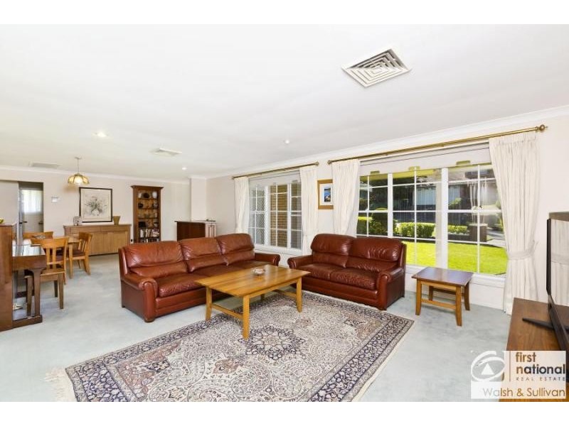 9 Brokenwood Place, Baulkham Hills NSW 2153