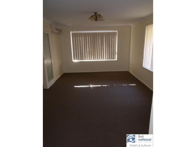 7 Willmott Ave, Winston Hills NSW 2153