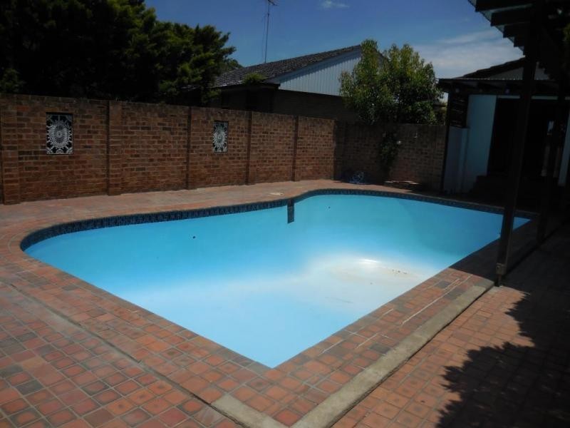 42 Yarralumla Drive, Carlingford NSW 2118