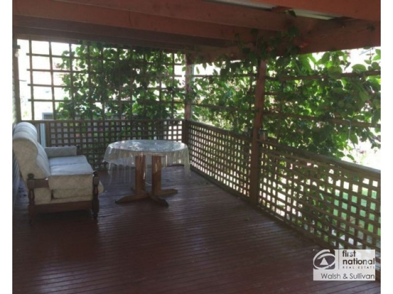 8 Binalong Road, Pendle Hill NSW 2145