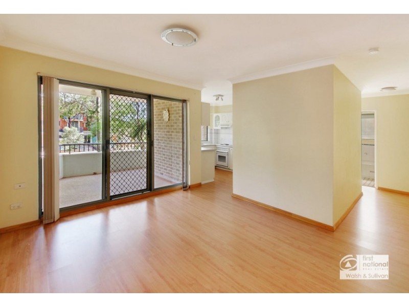 1/237 TARGO ROAD, Toongabbie NSW 2146