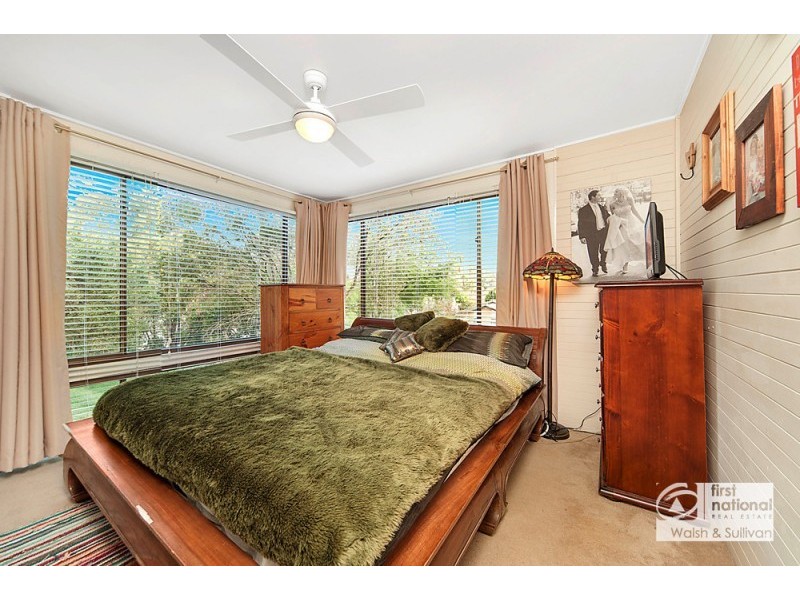 232 MADAGASCAR DRIVE, Kings Park NSW 2148
