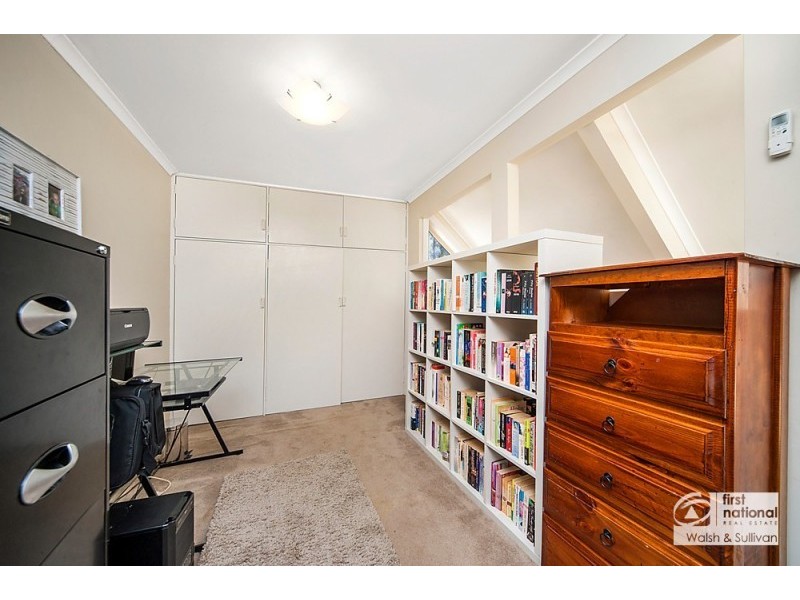 232 MADAGASCAR DRIVE, Kings Park NSW 2148