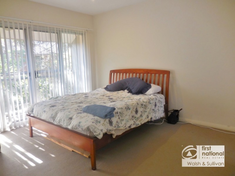 8/40 DOBSON CRESCENT, Baulkham Hills NSW 2153