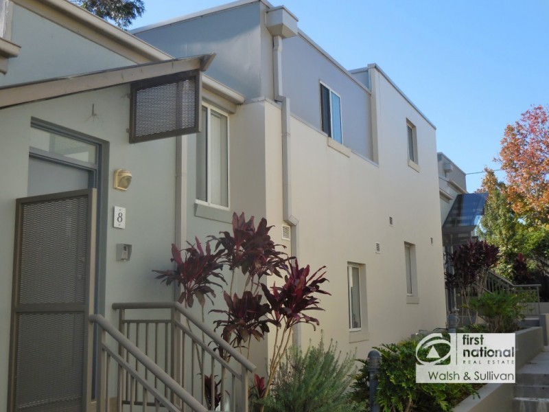 8/40 DOBSON CRESCENT, Baulkham Hills NSW 2153