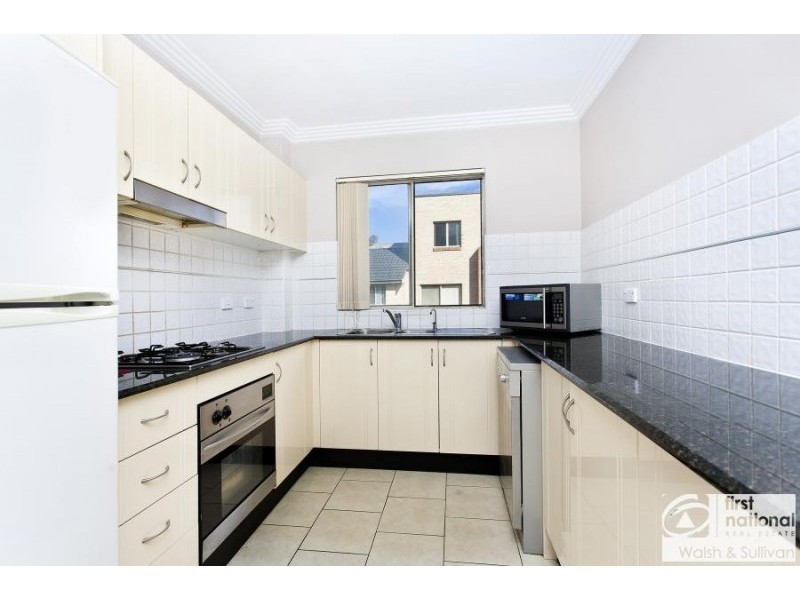 16/2 Conie Ave, Baulkham Hills NSW 2153