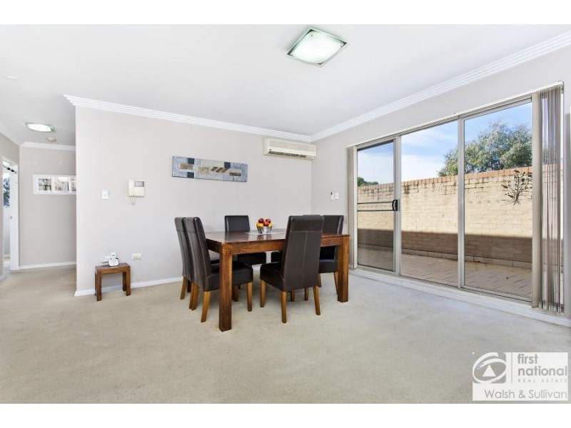 16/2 Conie Ave, Baulkham Hills NSW 2153