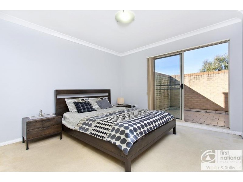 16/2 Conie Ave, Baulkham Hills NSW 2153