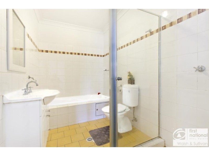 16/2 Conie Ave, Baulkham Hills NSW 2153