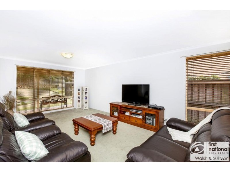 16 Kinaldy Crescent, Kellyville NSW 2155