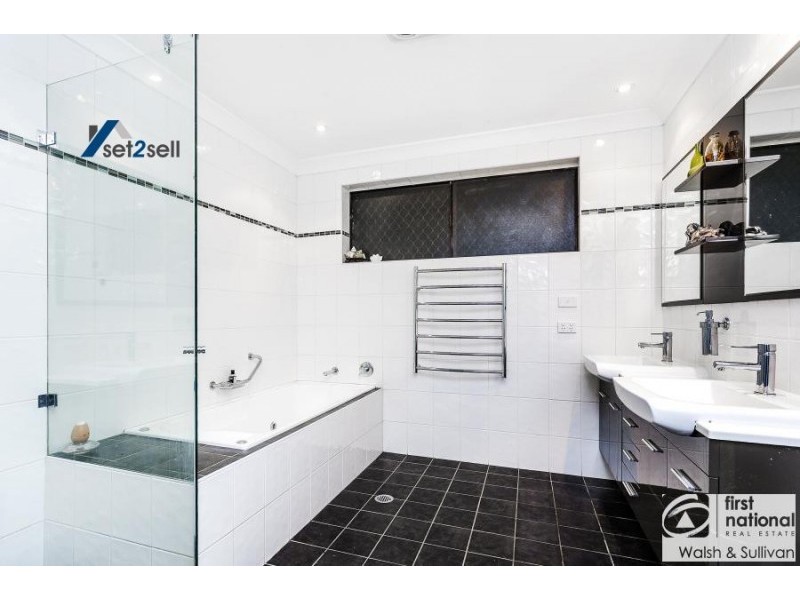 31 Jenner Street, Baulkham Hills NSW 2153