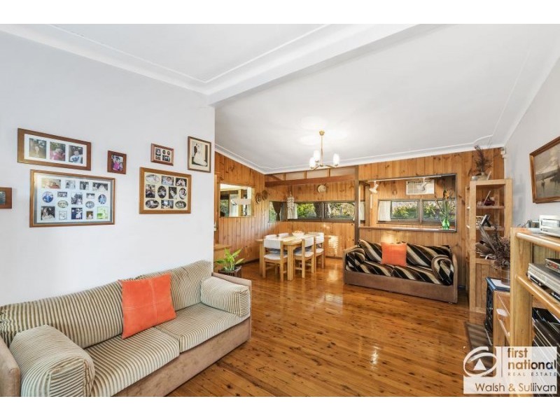 7 Whitling Ave, Castle Hill NSW 2154