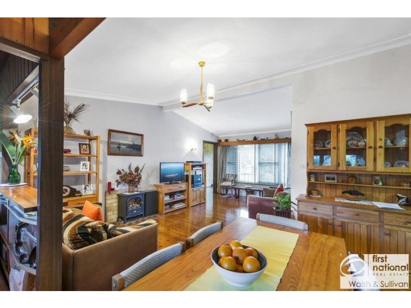 7 Whitling Ave, Castle Hill NSW 2154