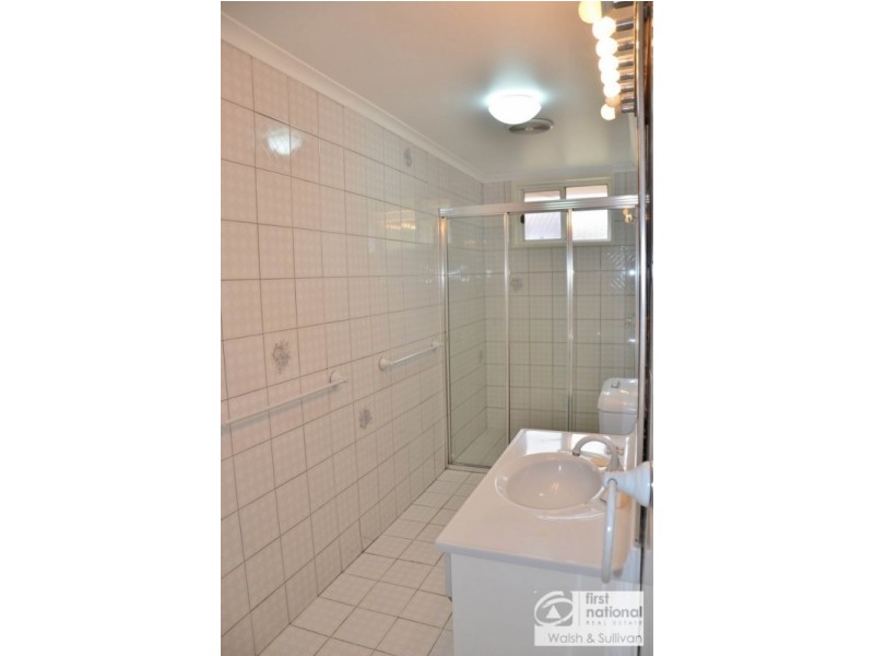 17 TARANA CRESCENT, Baulkham Hills NSW 2153