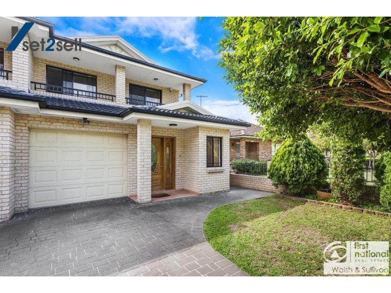 11 Rawton Avenue, Northmead NSW 2152