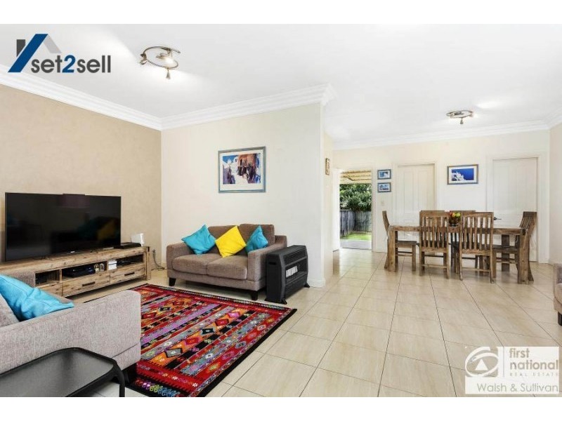 11 Rawton Avenue, Northmead NSW 2152