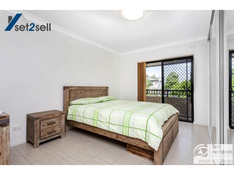 11 Rawton Avenue, Northmead NSW 2152