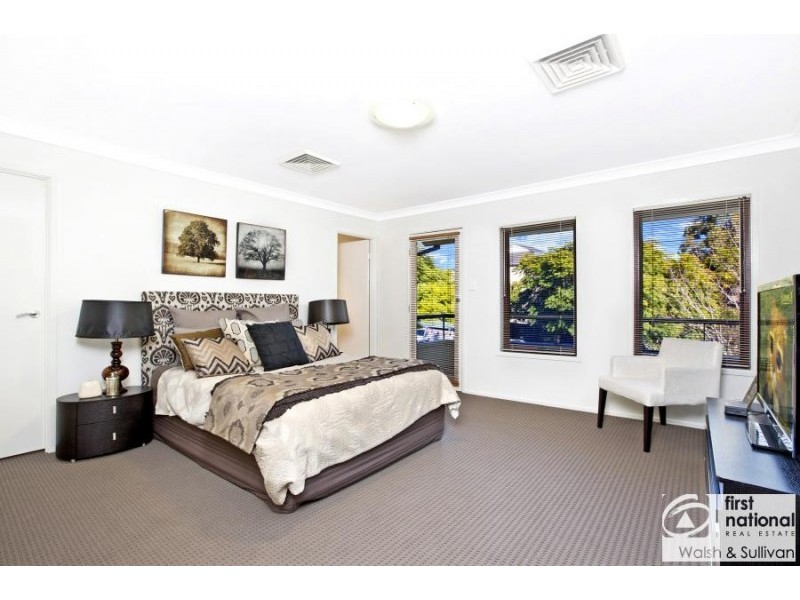 7 WAROOGA AVENUE, Baulkham Hills NSW 2153