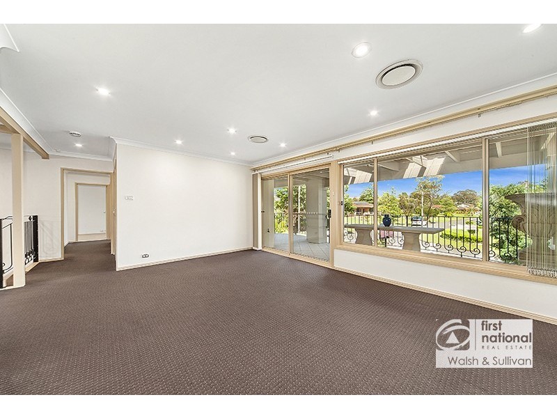8 LAMBERT CRESCENT, Baulkham Hills NSW 2153