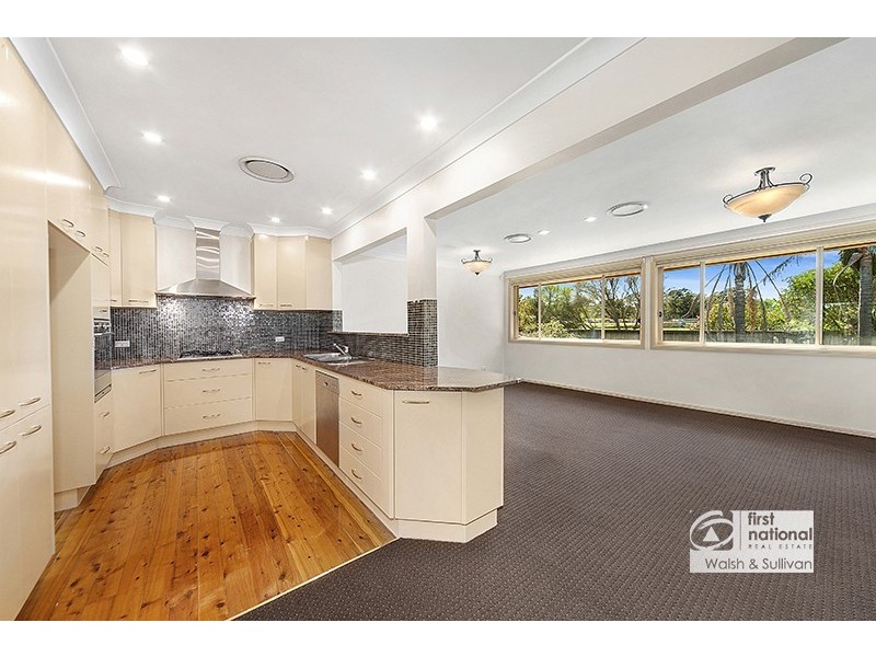 8 LAMBERT CRESCENT, Baulkham Hills NSW 2153