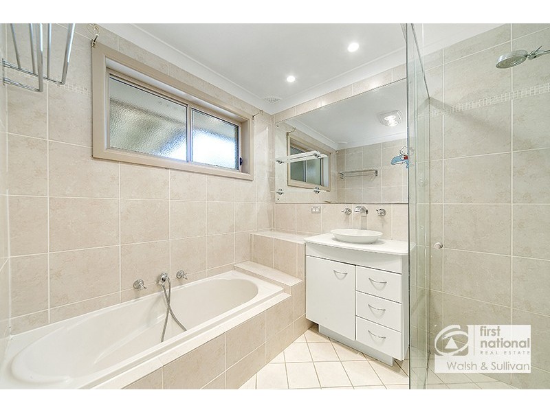 8 LAMBERT CRESCENT, Baulkham Hills NSW 2153