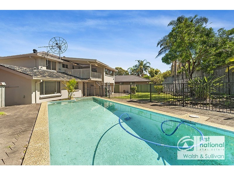 8 LAMBERT CRESCENT, Baulkham Hills NSW 2153
