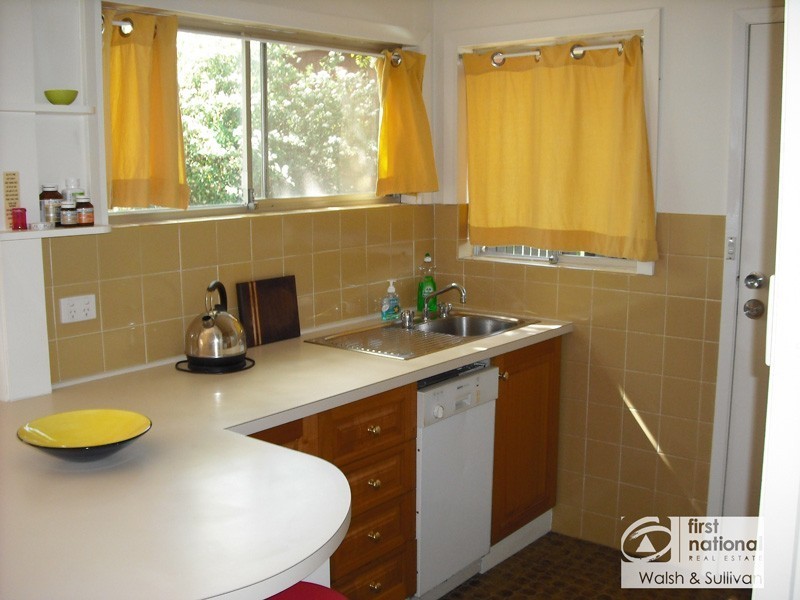 FLAT/10 McMillan Avenue, Winston Hills NSW 2153