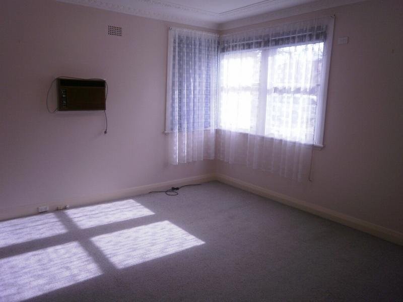 1/2 Thomas Street, Northmead NSW 2152