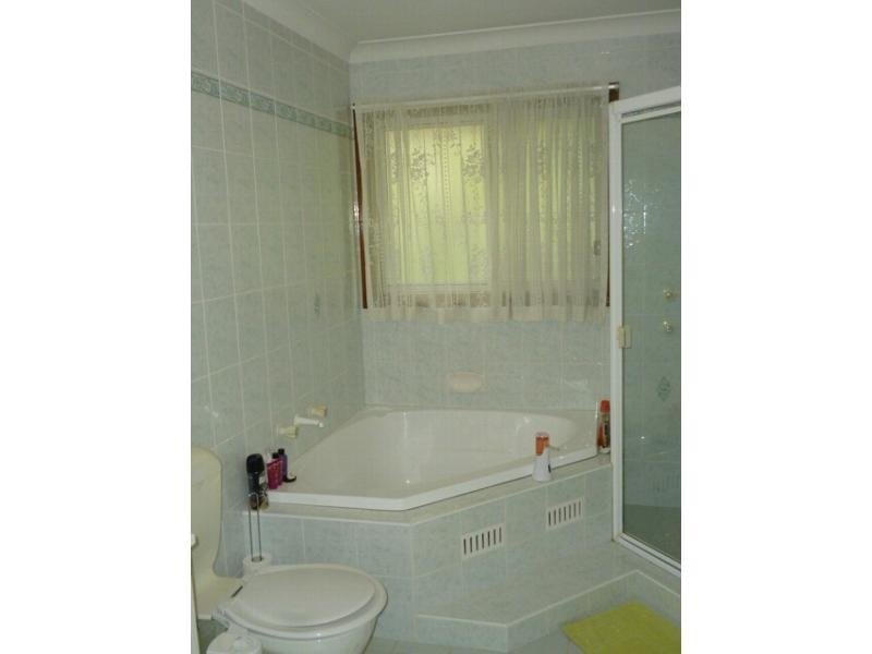 4/18A Conie Avenue, Baulkham Hills NSW 2153