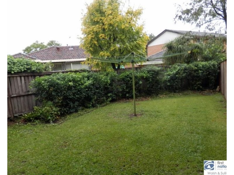 8/235 Windsor Road, Northmead NSW 2152