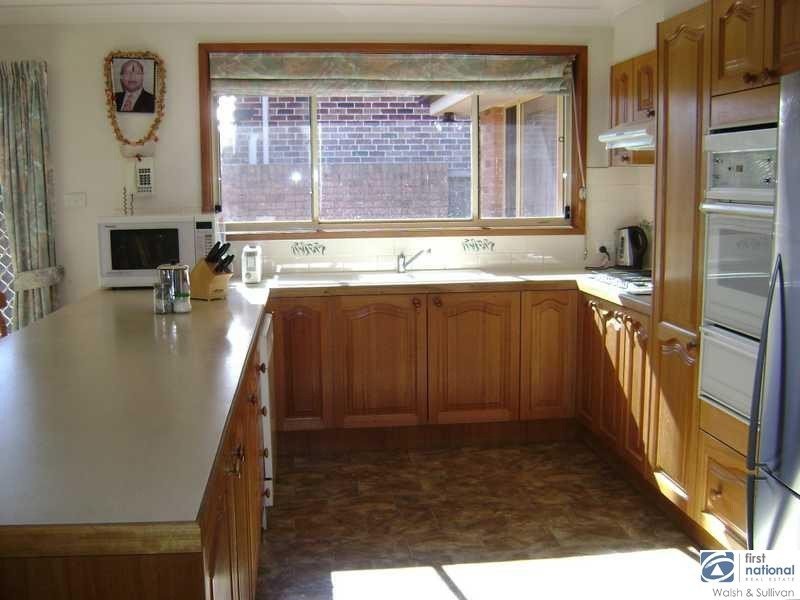 8 Springfield Crescent, Bella Vista NSW 2153