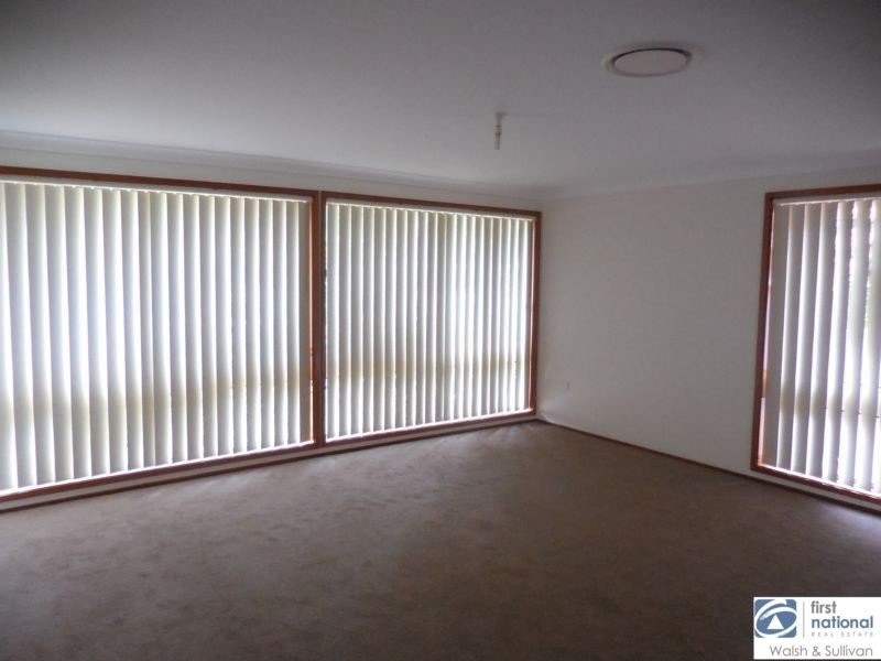 8 Springfield Crescent, Bella Vista NSW 2153