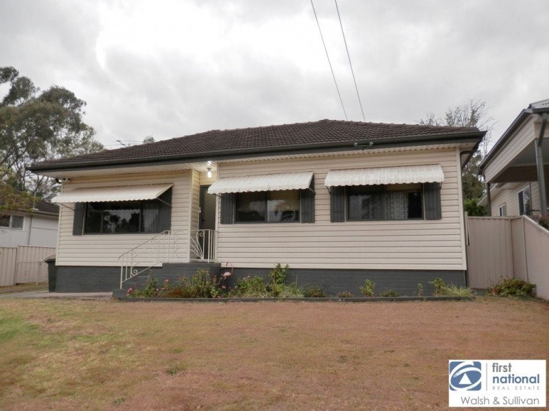 13 Preston Road, Old Toongabbie NSW 2146