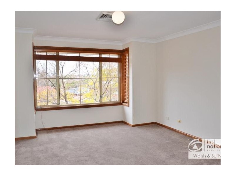 1 Grant Glade, Bella Vista NSW 2153