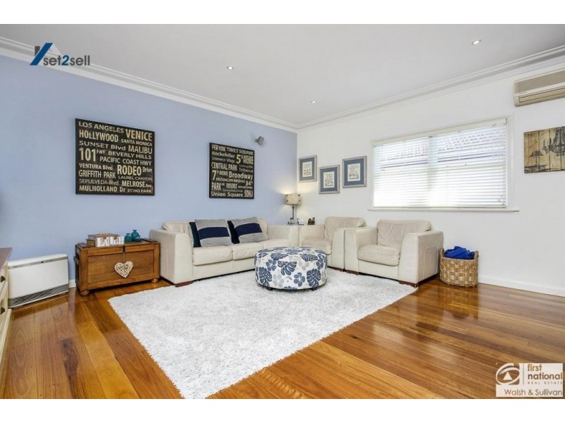 11 Hayes Ave, Northmead NSW 2152