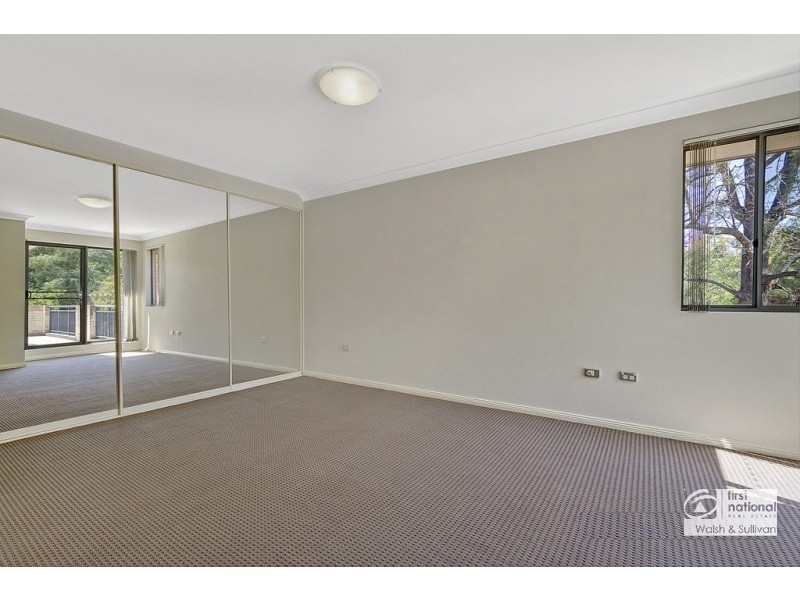 28/12-18 CONIE AVENUE, Baulkham Hills NSW 2153