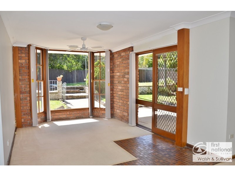 33 YATTENDEN CRESCENT, Baulkham Hills NSW 2153