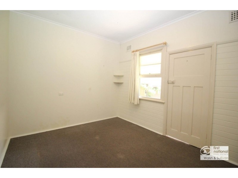 8 ENGLART PLACE, Baulkham Hills NSW 2153